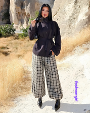 The Short Trench Black