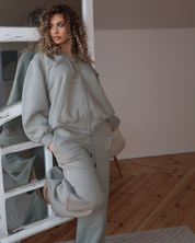 Gray Relax Zipper Set